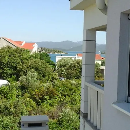 Adria Appartement Sreser