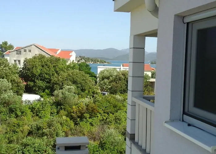 Adria Appartement Sreser